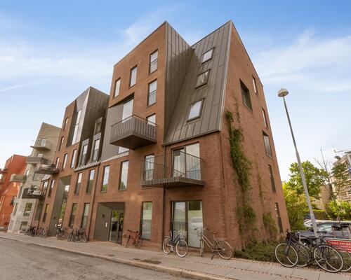 Indbydende 2-værelses lejlighed midt i Aarhus C