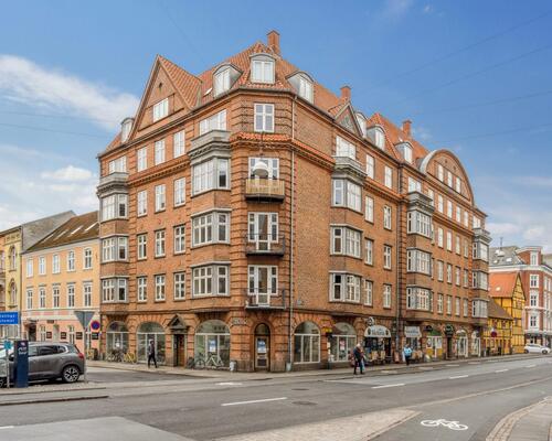 Lys lejlighed med central beliggenhed i Aalborg