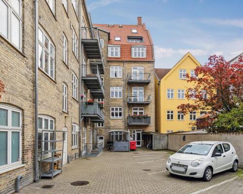 Lys lejlighed med central beliggenhed i Aalborg
