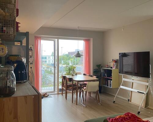 2-værelses lejlighed m. stor altan og eftermiddags og aftensol til solen går ned