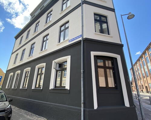 Lys og delevenlig 4-værelses på 138 m2 ved Nordkraft og Havnefronten – med altan/terrasse