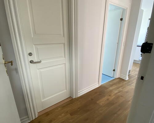 Flot renoveret 3-værelses på 97 m2 med stort, grønt gårdmiljø – tæt på Havnefronten, Nordkraft og gågaden