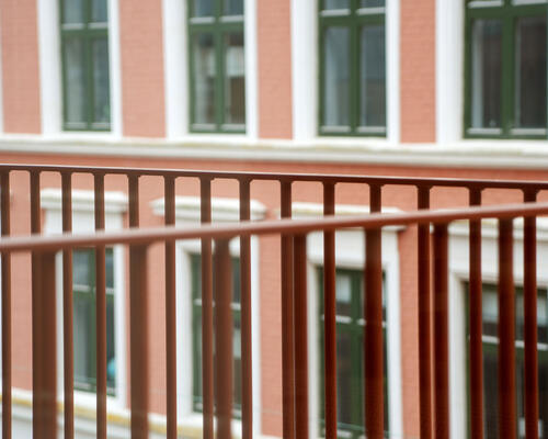 Eksklusiv 4-værelses lejlighed med to altaner og to badeværelser