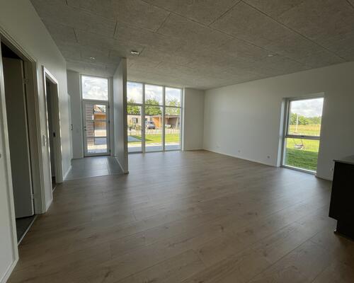 4 værelses rækkehus I gavl