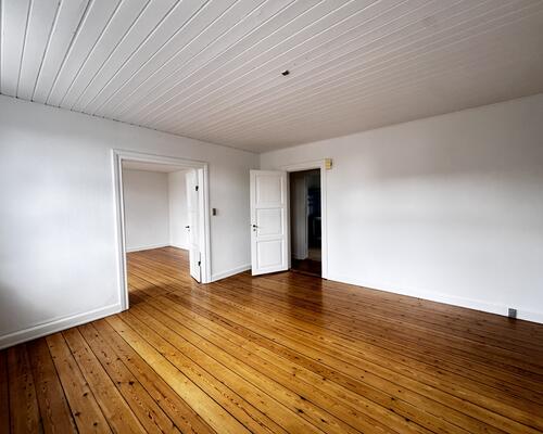 Flot lejlighed i hjertet af Rødkærsbro er nu til leje