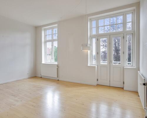 Flot og lys lejlighed på 98 m2 i Sygehuskvarteret