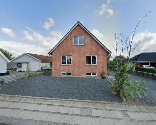 Lys og venlig 2 vær. lejlighed på 1 sal. centralt i Hurup