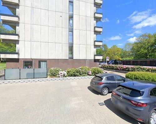 Lys 2-værelses med altan – lige ved Herning midtby!