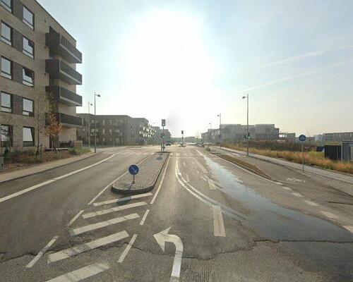 4 værelses lejlighed med rummelig entre