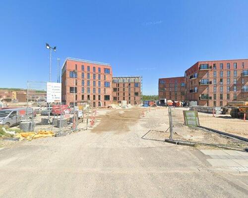 Flot og nyopført 2-værelses lejlighed med skøn altan