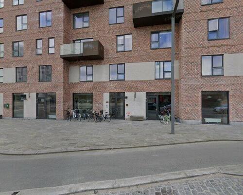 4 værelses lejlighed med sydvendt terrasse
