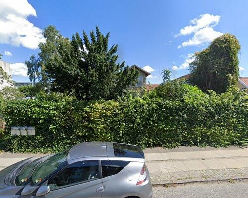 Hyggelig villalejlighed med egen have - Fin lokation i Charlottenlund