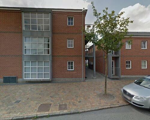 Delevenlig, charmerende og moderne bolig med altan