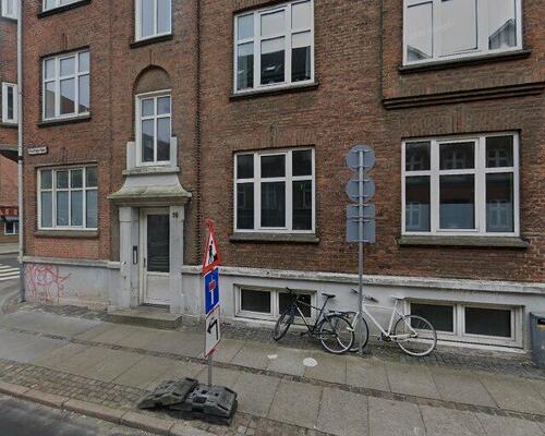 Lys og rummelig 3-værelses lejlighed i Aalborg