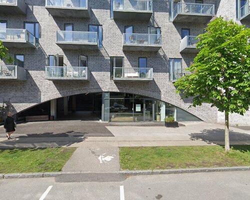 Flot 4-værelses lejlighed med altan i Bryggerhaven