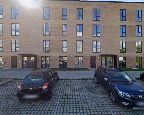 Stor lækker nybygget lejlighed med sydvendt altan