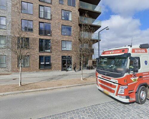 Lys lejlighed med sydvendt altan