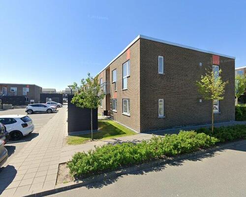 Flot 4-værelses lejlighed på James Tobins Alle