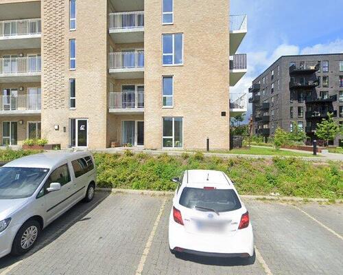 Delevenlig 3-værelses lejlighed i Skejbyen med altan