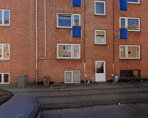 Dejlig 2-værelses lejlighed i Vestbyen med altan