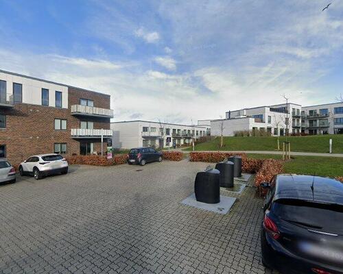 Skøn 2-værelses lejlighed med altan nær Aarhus C