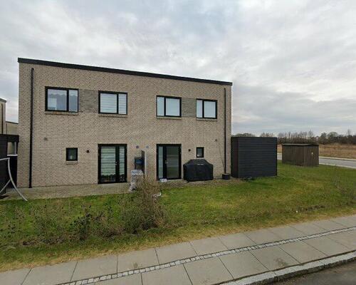 Kvalitetsrigt 2-plans rækkehus i Langfredparken
