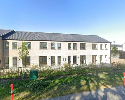 Moderne rækkehus med lys og rolig beliggenhed i Gistrup