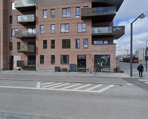 2 væelses stuelejlighed med både altan og terrasse