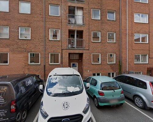 Høj stue lejligheden med altan i Øgadekvarteret