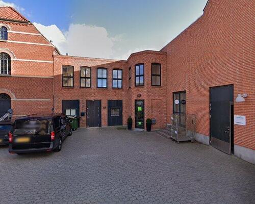 Flot og moderne lejlighed på Hovedgaden, lige ved Hørsholm Midtpunkt
