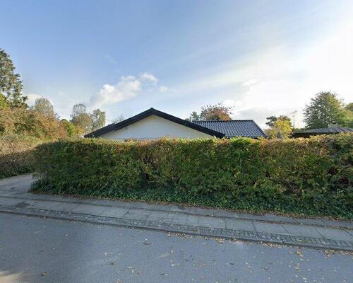 Flot villa med perfekt beliggenhed | Holte