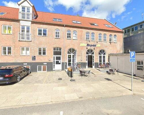 Lys 1-værelses lejlighed med central beliggenhed i Randers C