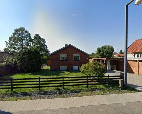 Møbleret hus med skøn have | Rødovre