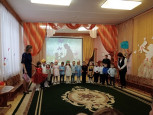 Утренник  в детском саду "День  Матери".