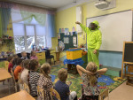 Знакомство с трудом взрослых