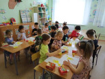 Рисование ладошками и отпечатками ног