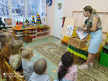 Конспект занятия. Художественно- эстетическое развитие( рисование). " Дымковская игрушка"