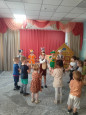 Показ спектакля "Теремок"