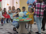 День мамы (средняя группа)