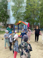На прогулке