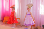 Весенний утренник "Сказочный подарок"