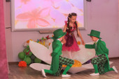 Весенний утренник "Сказочный подарок"