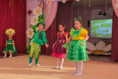 Весенний утренник "Сказочный подарок"
