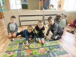 Тематические занятия по ПДД