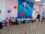"В СИНЕМ НЕБЕ ВЫСОКО ЛЕТЧИКИ ЛЕТАЮТ!"