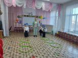 "В СИНЕМ НЕБЕ ВЫСОКО ЛЕТЧИКИ ЛЕТАЮТ!"