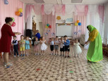 "В ГОСТЯХ У МАТРЕШКИ"