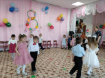 "8 МАРТА С КЛОУНОМ"