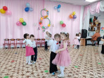"8 МАРТА С КЛОУНОМ"