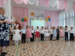 "8 МАРТА С КЛОУНОМ"